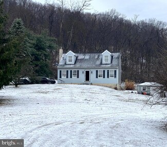 42 Daniel Dr, Mifflintown, PA 17059