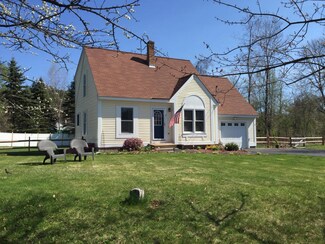 7 Valley View Ln, Plymouth, NH 03264