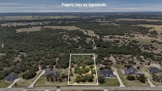 1220 Eagles Bluff Dr, Weatherford, TX 76087