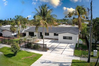 1860 NE 199th St, Miami, FL 33179