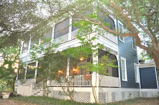 8904 Mariposa Ln, Brenham, TX 77833