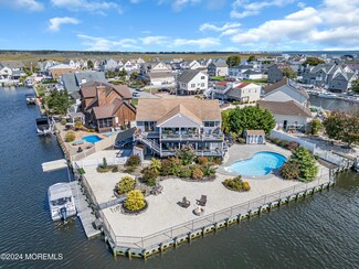 1013 Neosho Dr, Forked River, NJ 08731