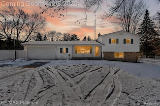 4199 Sheraton Dr, Flint, MI 48532