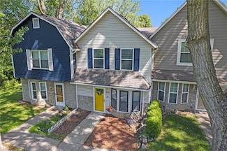 8416 N Park Ct, Kansas City, MO 64155