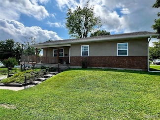 320 N Dickerson St, Palmyra, MO 63461