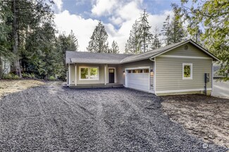 38 Schooner Ln, Port Ludlow, WA 98365