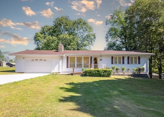 920 Oak St, Thayer, MO 65791