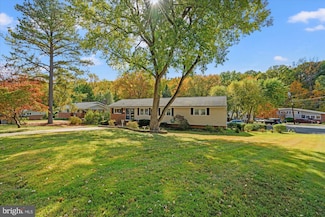 4315 Dubois St, Alexandria, VA 22310