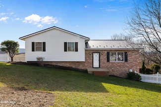 238 Donna St, Hollidaysburg, PA 16648