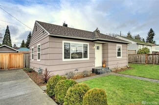 9915 34th Ave SW, Seattle, WA 98126