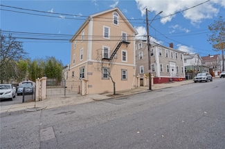 73 Trenton St, Providence, RI 02906