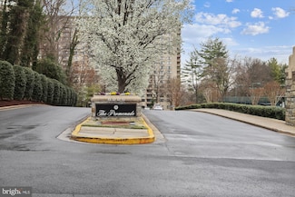 5225 Pooks Hill Rd Unit 901N 902N, Bethesda, MD 20814