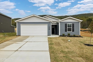 197 N Rolling Meadows Dr, Harriman, TN 37748