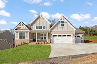 2540 Parkside Way, Gainesville, GA 30507