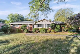 7526 Candis Dr, Charlotte, NC 28212