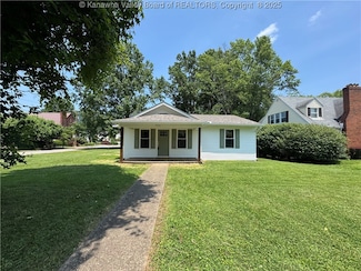 5200 Noyes Ave, Charleston, WV 25304