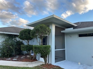 914 Avery St, Lehigh Acres, FL 33974