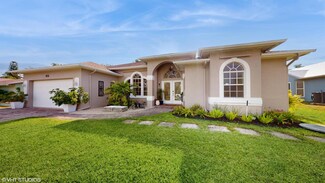 631 SE Forgal St, Port Saint Lucie, FL 34983