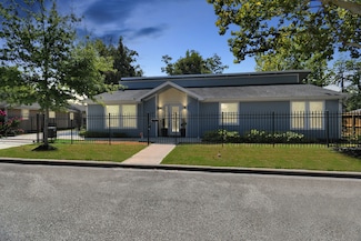 5418 Elysian St, Houston, TX 77009