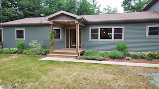 1554 N Hulbert Rd, Interlochen, MI 49643