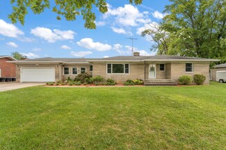 1325 Birch St SW, Demotte, IN 46310