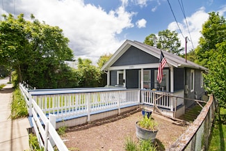 1321 Main St E, White Sulphur Springs, WV 24986