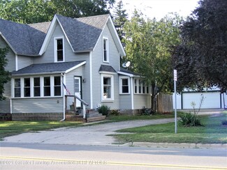 306 Dexter Rd, Eaton Rapids, MI 48827