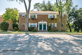 289 Main St Unit 4P, Spotswood, NJ 08884