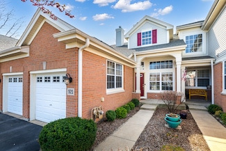 921 Winners Cup Ct, Naperville, IL 60565