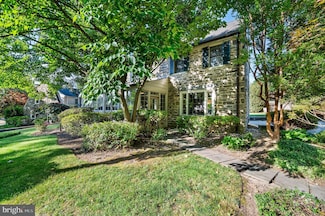 2608 Saint Davids Ln, Ardmore, PA 19003