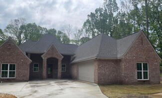 485 W Lake Dockery Dr, Byram, MS 39272