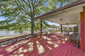 1320 Villa Bay Dr, Tool, TX 75143