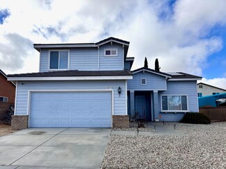 44053 37th St W, Lancaster, CA 93536