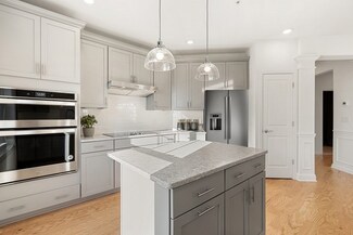 3 Peters Farm Way Unit 401, Westborough, MA 01581