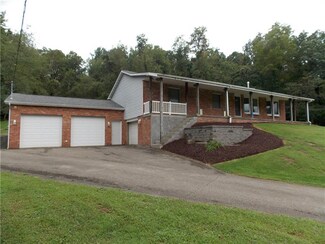 7150 Guyer Rd, New Kensington, PA 15068