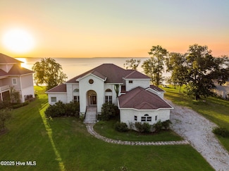 955 Becton Rd, Havelock, NC 28532