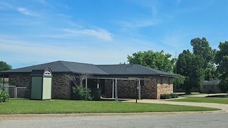 1910 Janeen St, Yukon, OK 73099