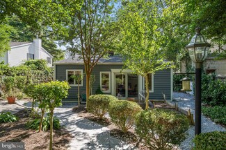 35 Ericsson Rd, Cabin John, MD 20818