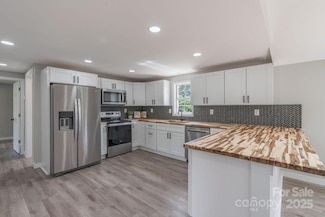 55 Shannon Park Cir, Township of Taylorsville, NC 28681
