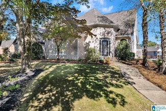 944 Lake Cir, Birmingham, AL 35244