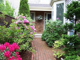 83 Kates Path, Yarmouth Port, MA 02675