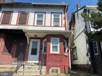 218 Wayne Ave, Trenton, NJ 08618