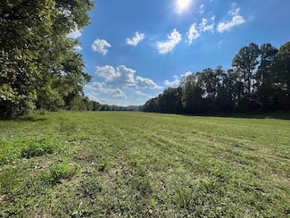 500 Oscar Ln, West Liberty, KY 41472