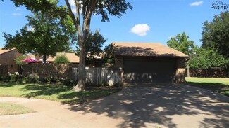 2834 Mill Valley Dr, Wichita Falls, TX 76308