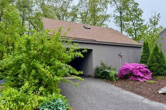 204 Coburn Woods, Nashua, NH 03063