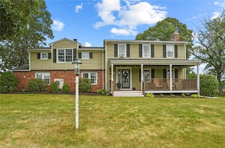 263 Abbott Run Valley Rd, Cumberland, RI 02864
