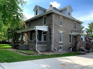 304 E Douglas St, Carlock, IL 61725