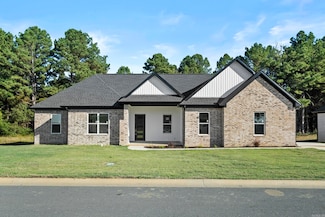 1712 Seattle Slew St, Searcy, AR 72143