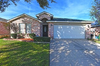 819 Langford Dr, Arlington, TX 76018