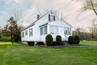720 N Wood St, Fremont, OH 43420